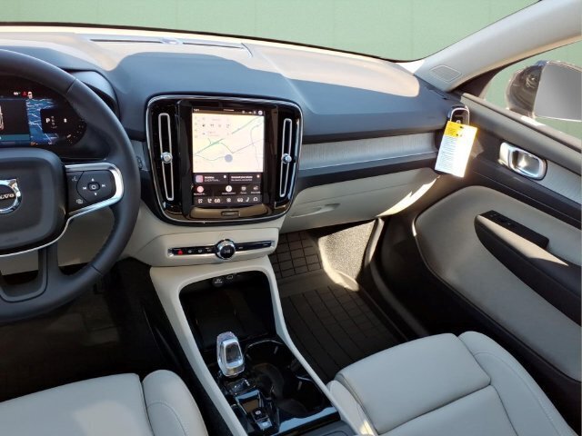 New 2026 Volvo XC40 B5 Plus w/ Protection Package Premier AWD/4WD image 14