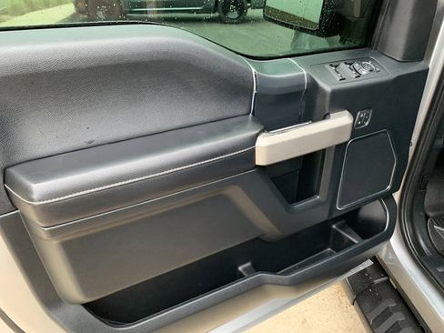 Used 2020 Ford F150 Lariat w/ Equipment Group 502A Luxury AWD/4WD image 23