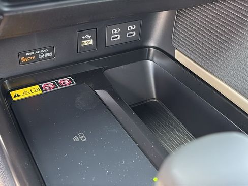 New 2026 Toyota Camry SE FWD image 18