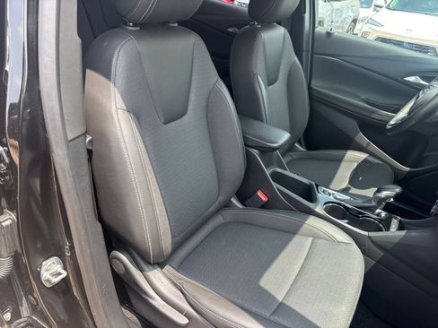 Used 2025 Buick Encore GX Preferred FWD image 35