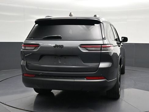 Used 2023 Jeep Grand Cherokee L Laredo RWD image 2
