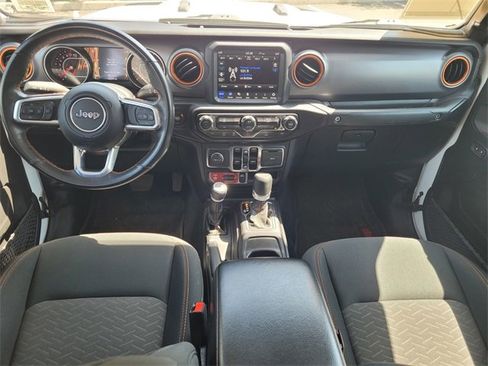 Used 2022 Jeep Gladiator Mojave w/ Trailer Tow Package image 9