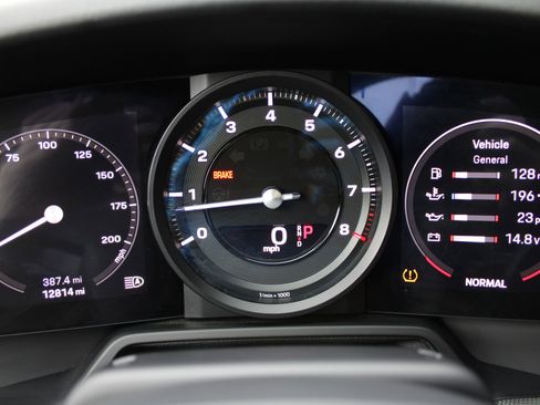 Certified 2023 Porsche 911 Carrera image 16