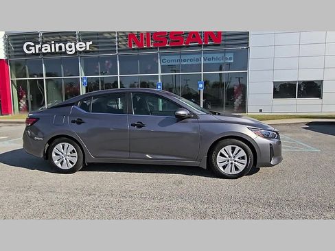 Used 2024 Nissan Sentra S image 35