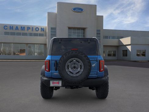 New 2025 Ford Bronco Badlands image 5