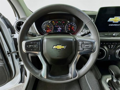 Used 2023 Chevrolet Blazer LT w/ Driver Confidence Package image 9