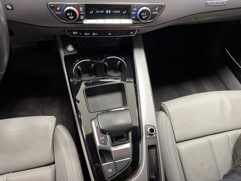 Used 2022 Audi A5 2.0T Premium Plus w/ Premium Plus image 21