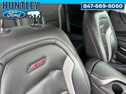 Used 2016 Chevrolet Camaro SS image 9