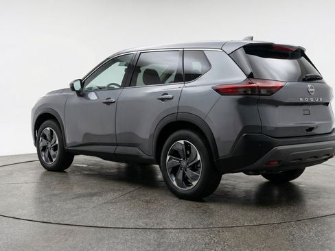 Used 2025 Nissan Rogue SV FWD image 6