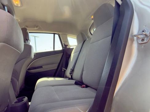 Used 2010 Dodge Caliber SXT FWD image 16