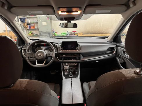 Used 2024 Nissan Rogue SV AWD/4WD image 26