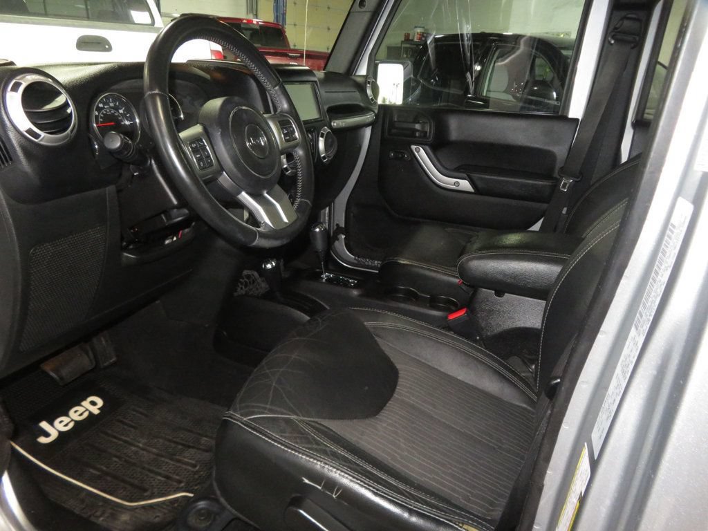 Used 2015 Jeep Wrangler Unlimited Sport AWD/4WD image 18