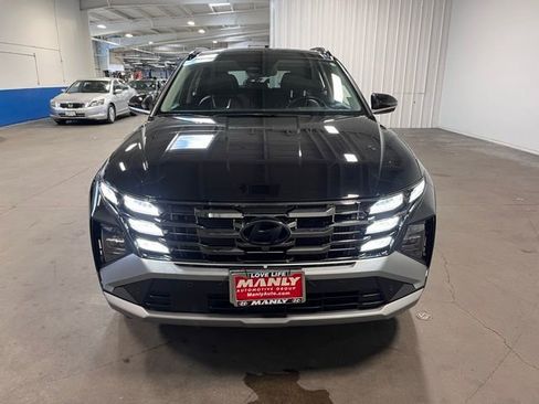 Used 2025 Hyundai Tucson Limited image 8