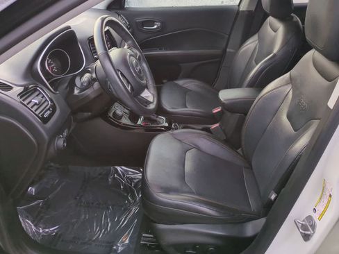 Certified 2018 Jeep Compass Limited image 16