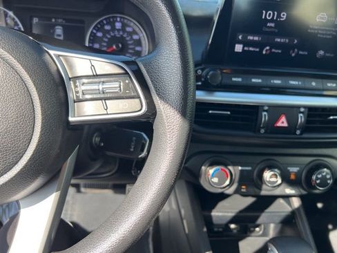 Used 2023 Kia Forte LXS image 17