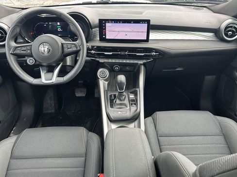 Used 2024 Alfa Romeo Tonale Ti image 14