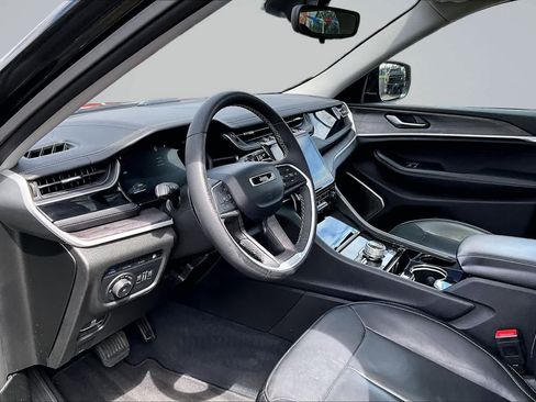 Used 2022 Jeep Grand Cherokee Limited 4xe AWD/4WD image 2