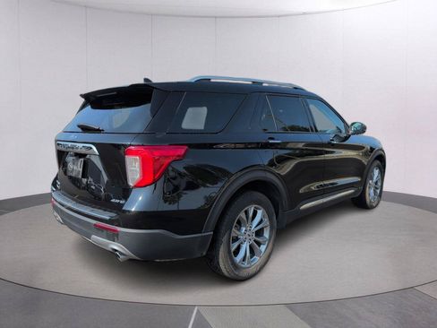 Used 2023 Ford Explorer Limited w/ Equipment Group 301A AWD/4WD image 5