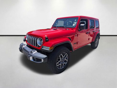 Used 2025 Jeep Wrangler Unlimited Sahara AWD/4WD image 8