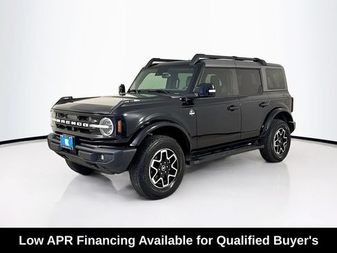Used 2024 Ford Bronco Outer Banks AWD/4WD image 3