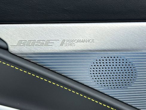 Used 2021 Chevrolet Corvette Stingray Premium Conv w/ Z51 Performance Package image 30