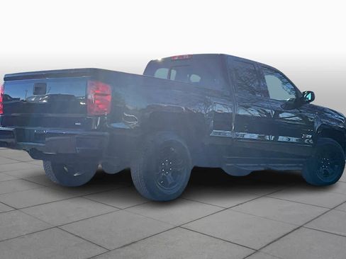 Used 2018 Chevrolet Silverado 1500 LT w/ All Star Edition image 12