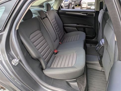 Certified 2017 Ford Fusion SE image 20