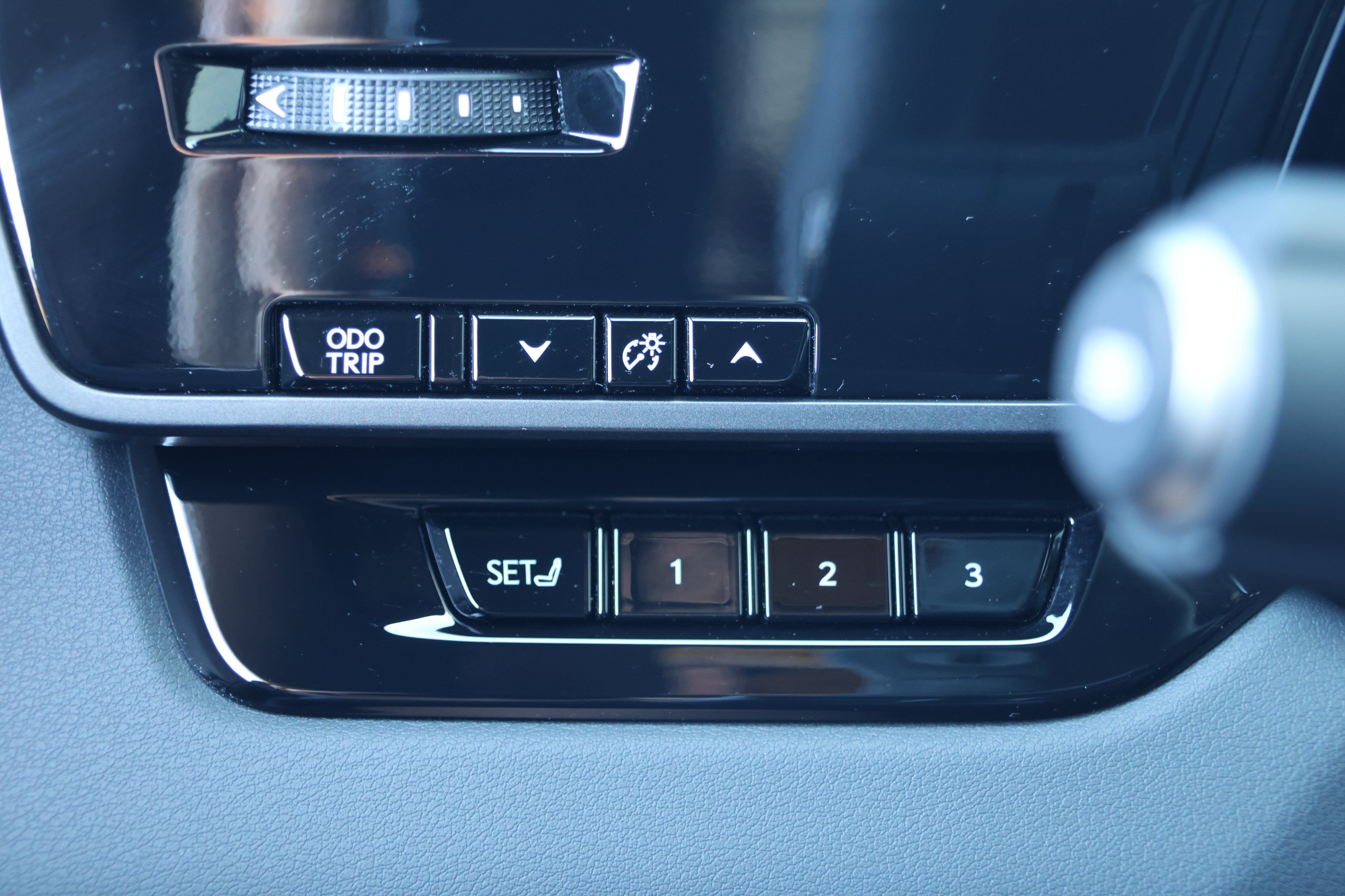 Used 2026 Lexus RX 350h w/ Convenience Package AWD/4WD image 14