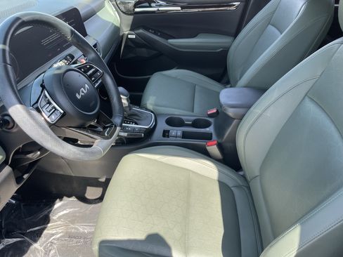 Certified 2024 Kia Seltos SX w/ SX Sunroof Package AWD/4WD image 18