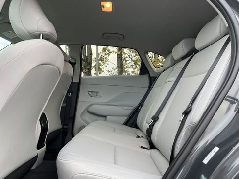 Used 2025 Hyundai Kona SEL image 25