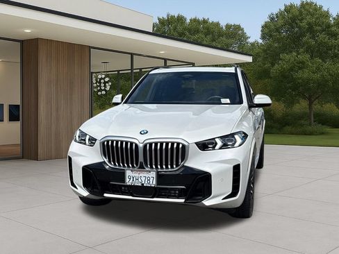 Used 2026 BMW X5 sDrive40i w/ M Sport Package RWD image 3