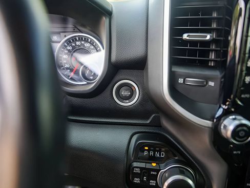 Used 2022 RAM 1500 Big Horn AWD/4WD image 18