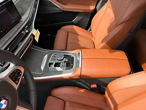 New 2026 BMW X5 xDrive40i w/ M Sport Package image 22