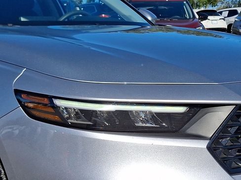 Used 2024 Honda Accord EX image 9