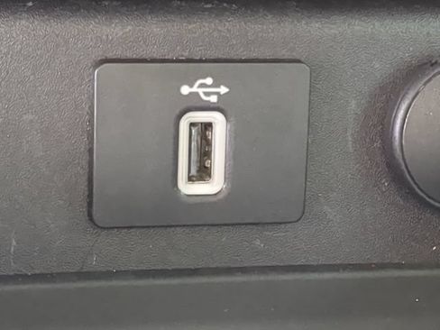 Used 2017 Ford Fusion Titanium FWD image 23