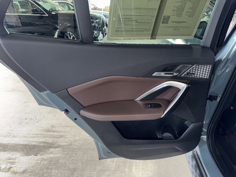 Certified 2025 BMW X2 xDrive28i image 15