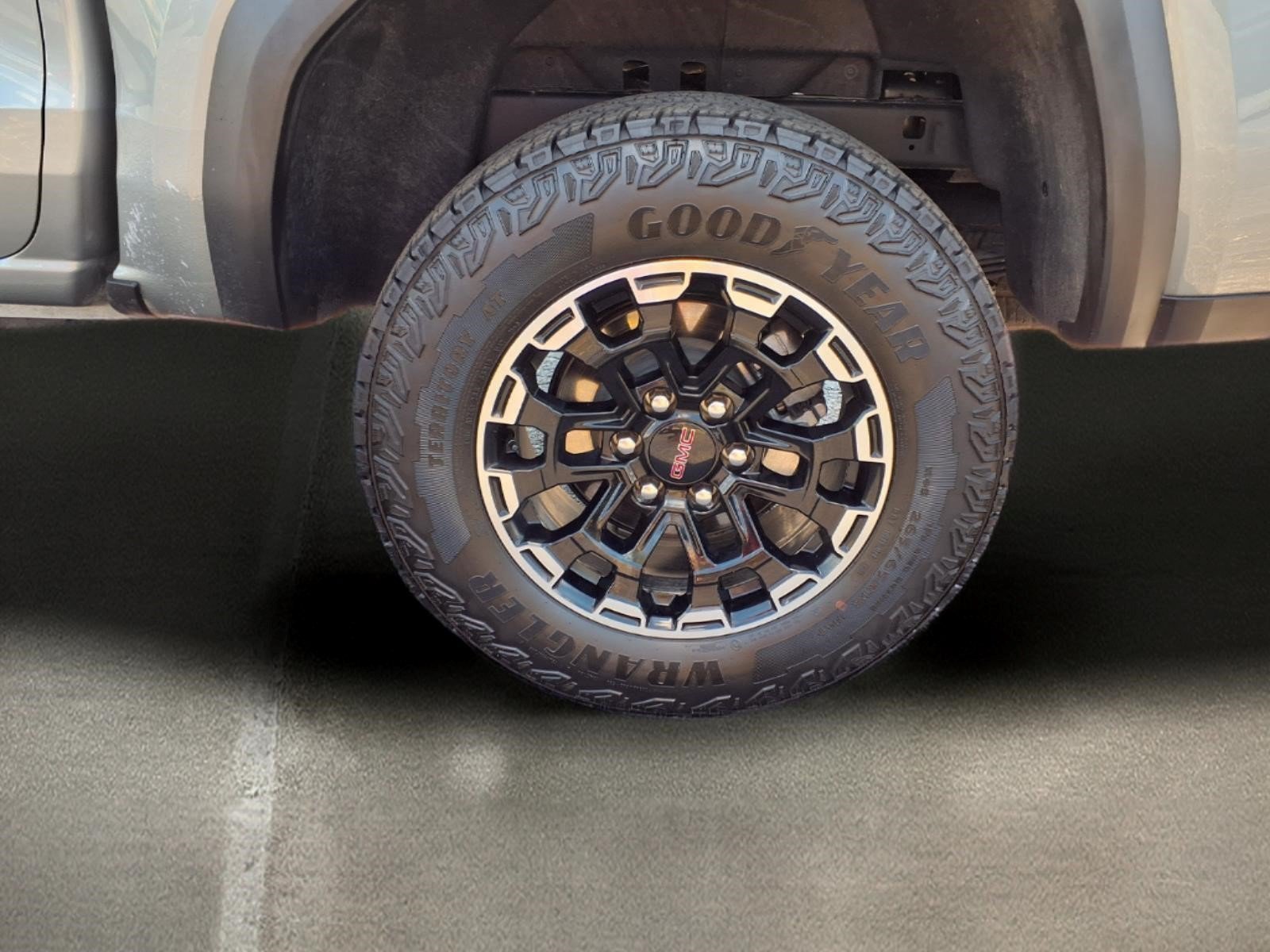 Used 2026 GMC Canyon AT4 AWD/4WD image 19