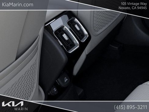 New 2025 Kia Sorento SX Prestige image 26