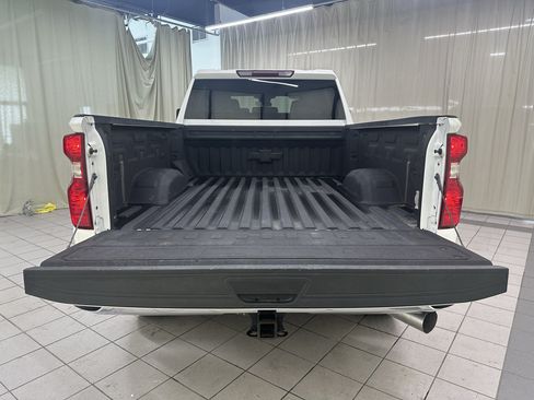 Certified 2024 Chevrolet Silverado 2500 LT AWD/4WD image 8