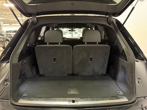 Used 2025 Audi Q7 3.0T Prestige AWD/4WD image 16