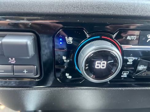 Certified 2024 Chevrolet Silverado 1500 LTZ image 27