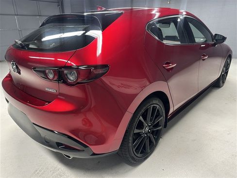 Used 2019 MAZDA MAZDA3 AWD Hatchback w/ Premium Pkg image 7