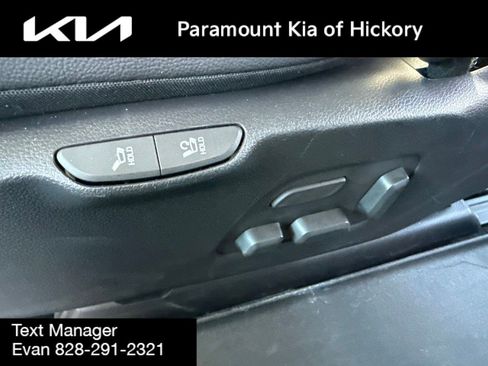 Used 2023 Kia Carnival SX Prestige FWD image 19