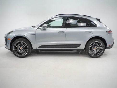 Used 2026 Porsche Macan AWD/4WD image 2