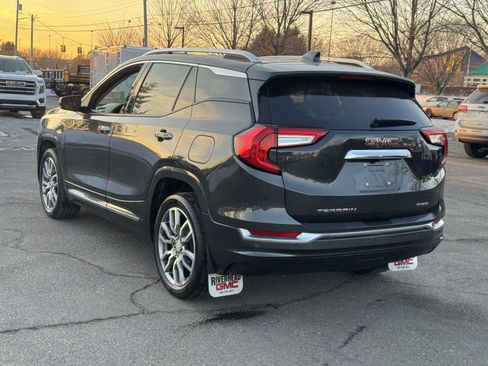 Used 2022 GMC Terrain Denali w/ Denali Premium Package image 5