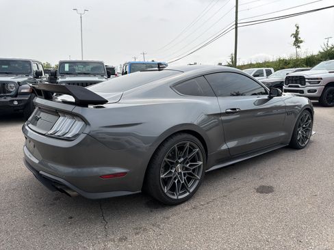Used 2022 Ford Mustang GT w/ Black Accent Package RWD image 11