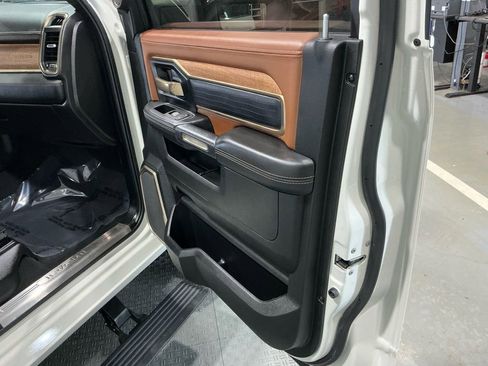 Used 2024 RAM 3500 Limited w/ Safety Group image 22