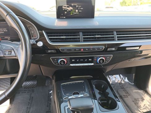 Used 2019 Audi Q7 3.0T Prestige image 23