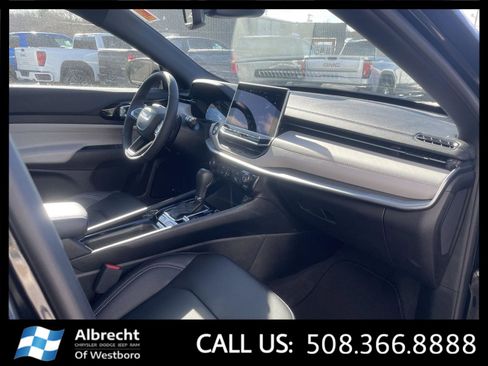 New 2025 Jeep Compass Limited w/ Sun & Sound Group image 15