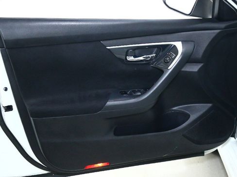 Used 2014 Nissan Altima 2.5 S image 15